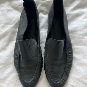 Massimo Dutti flats